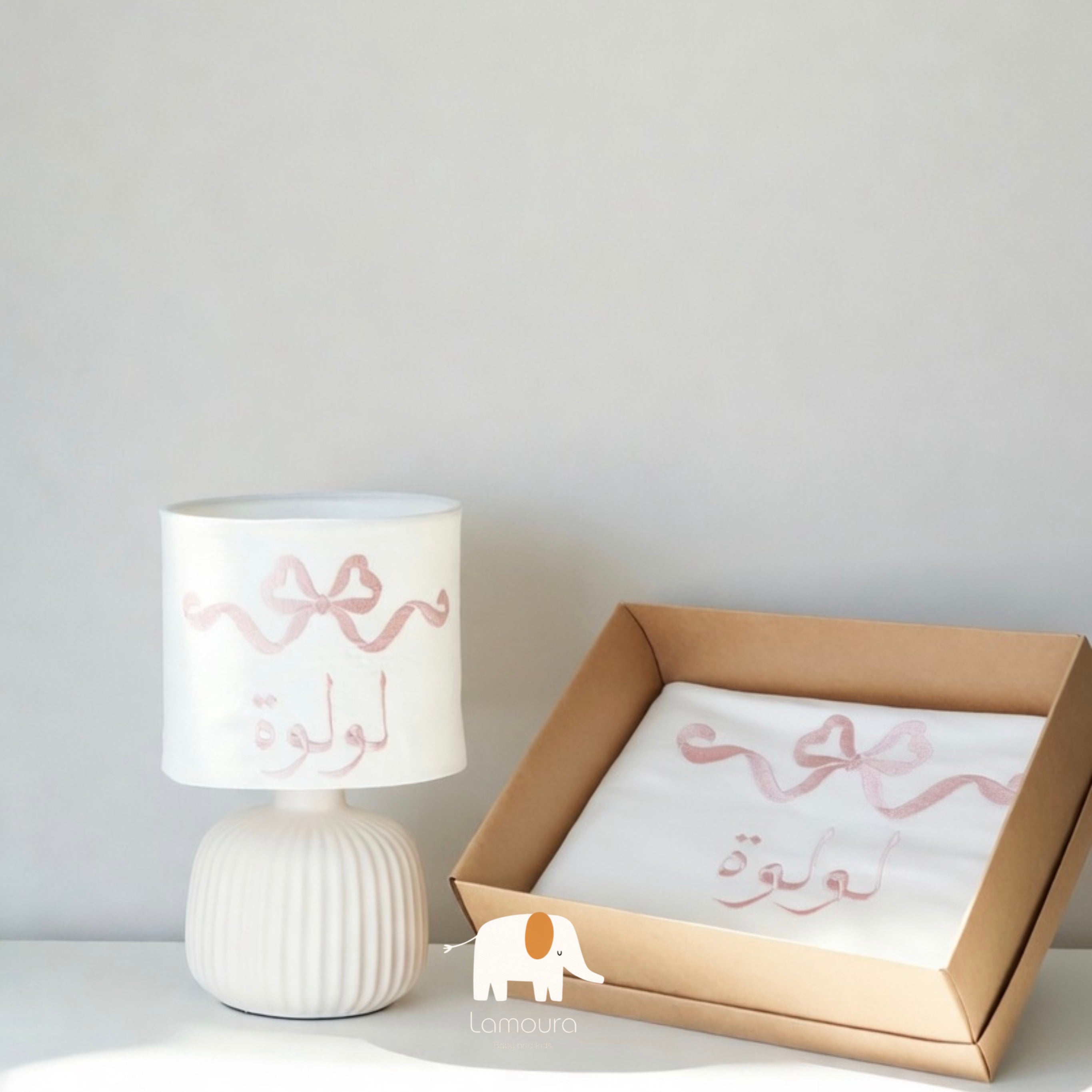 Gift set pink ribbon design طقم هدية تصميم الفيونكة الوردية