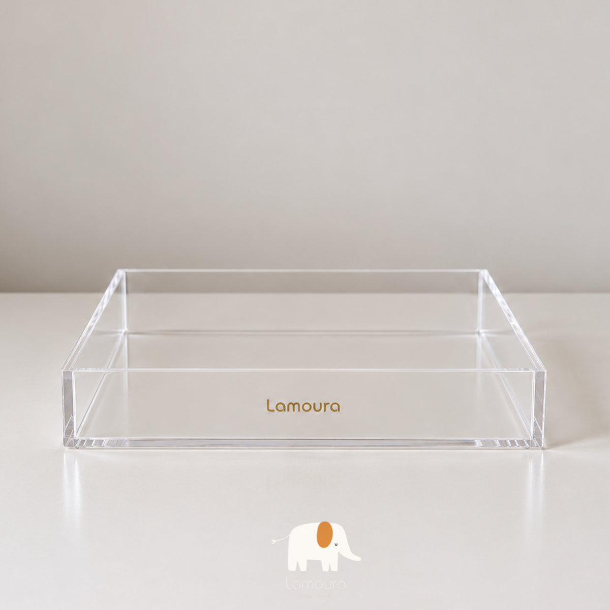 Acrylic box Small size علبة أكريلك بحجم صغير