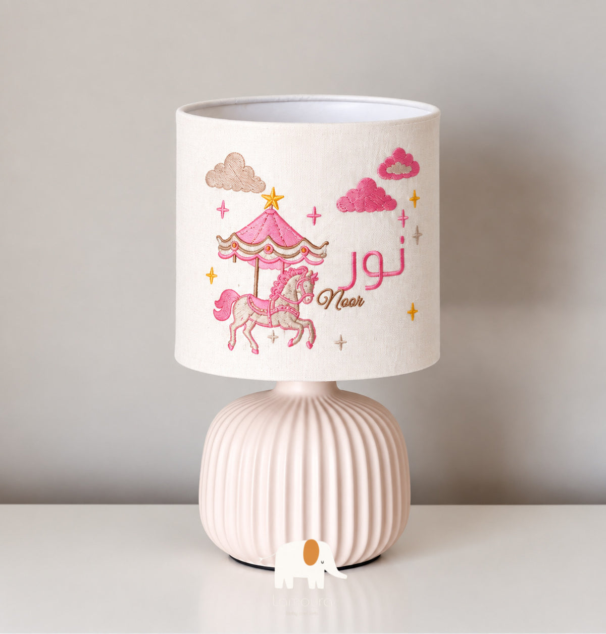 Bedside lamp pink horse design إضاءة جانبية بتصميم الحصان الوردي