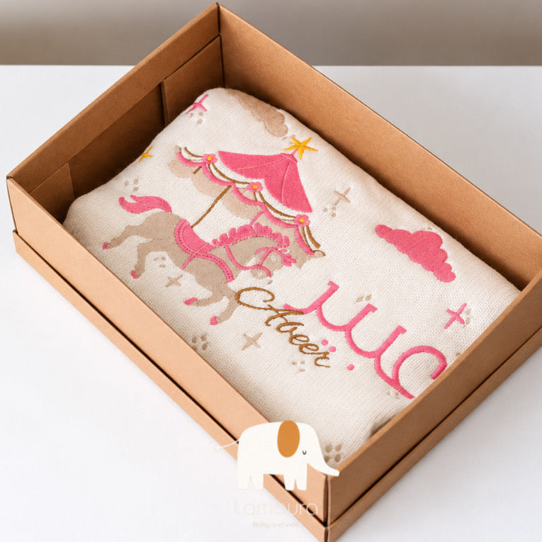 Pink horse blanket design غطاء بتصميم الحصان الوردي