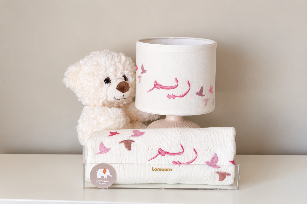 Acrylic gift set pink birds design مجموعة طقم الاكريلك بتصميم الطيور الوردية